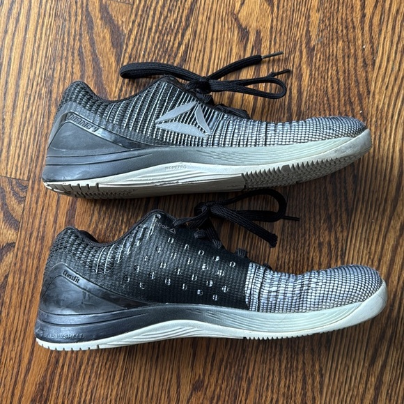 Reebok Women’s 8.5 CrossFit Workout Mesh Knit Gradient Shoes lightweight - Picture 6 of 8